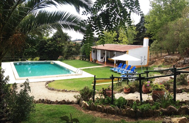 Traditionelles Bauernhaus mit Schwimmumfrage - Ericeira
