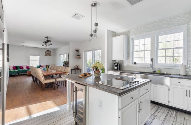 Traditional Immaculate Updated Home- Heated Pool, Gym, Yard- Close to EH and Sag