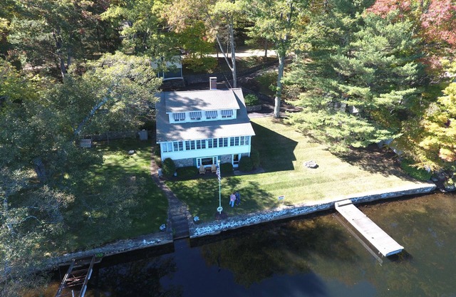 Traditional Lake House near Old Sturbridge Village