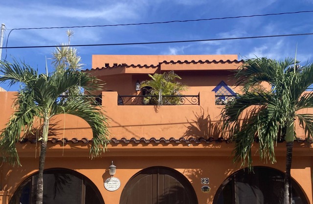 Traditional Mexican home minutes from cenotes and beach