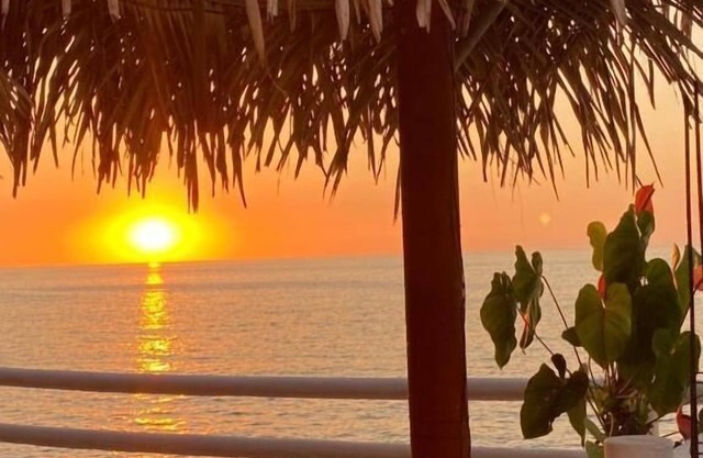 Traditional Sierra Leon Oceanfront Rooms
