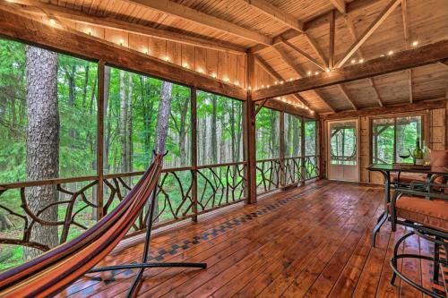 Trails and Creek On-Site Tranquil Greentown Cabin