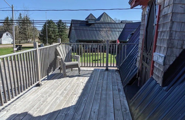 Trailside Inn