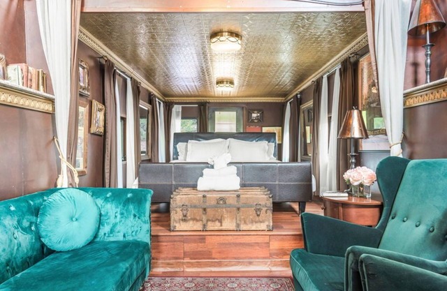 Zug Caboose Cornell in der Nähe von Malibu