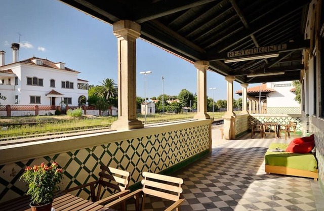 Train Spot - Family Accommodation in the old Marvão Train Station