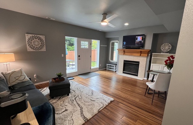 Tranquil 2 bedroom apartment with private yard and deck
