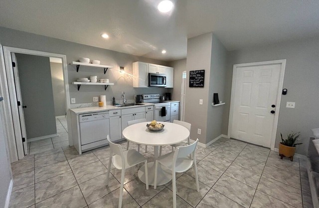 Tranquil 2 BR/ 2 BA condo in Rotonda West with screened lanai, and canal
