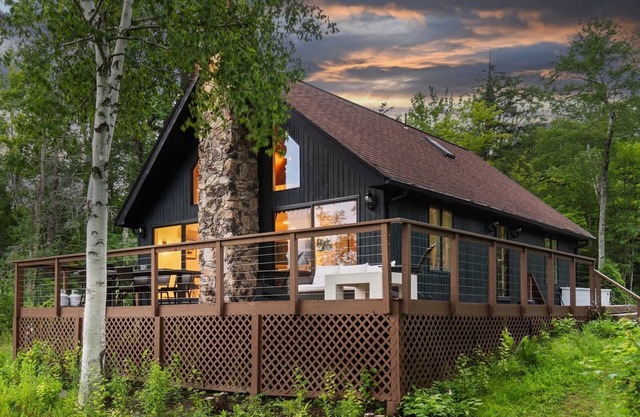 Tranquil 3-BR Waterfront Retreat