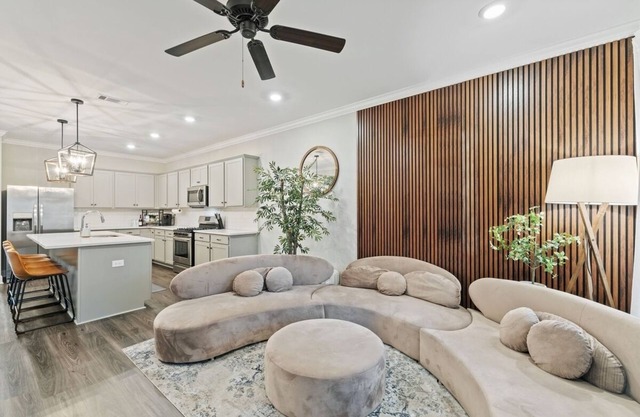 The Trendi Minimalist near Auburn University & East Alabama Health