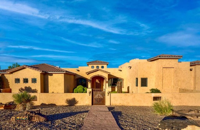 Tranquil 4400 sqft home that fits the whole family