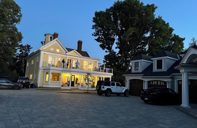 Tranquil 7-bedroom house with Ocean views in Gloucester's charming Rocky Neck