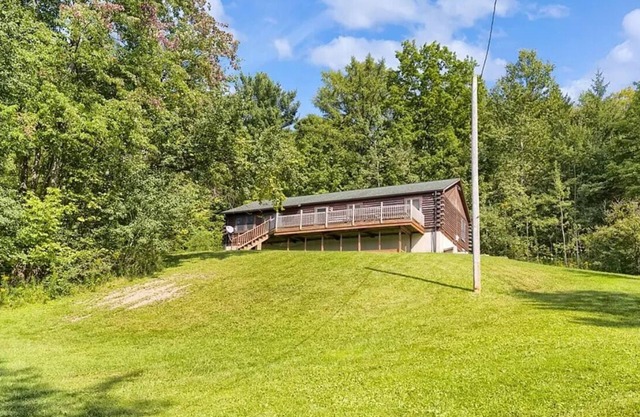 Tranquil cabin in charming Machias close to Ski Resorts