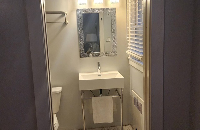 Tranquil Country Retreat with King Bed & Luxury Walk-In Shower
