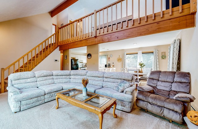 Tranquil dog-friendly home with decks, pool table, pool access, & hot tub