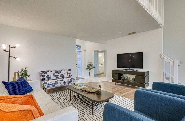 Tranquil Fort Wayne Home: 7 Mi to Downtown