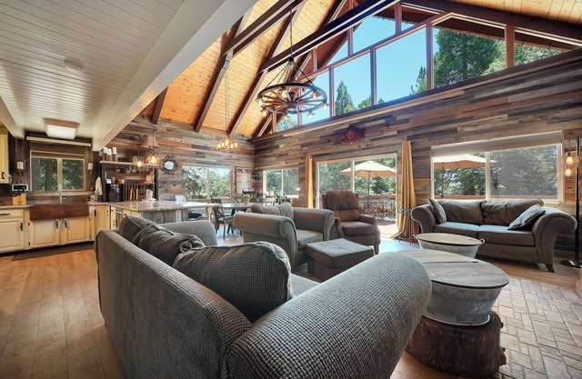 Tranquil Hillside Home w/ Private Hot Tub!