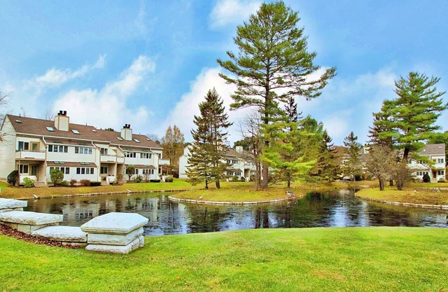 Tranquil Lakeside Escape in the Berkshires