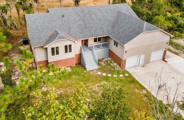 Tranquil Lux Home with Dock