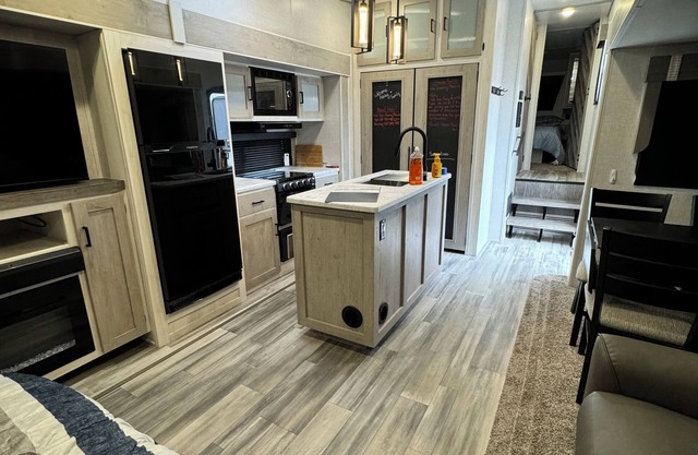 Tranquil mobile home with AC in Rock Springs