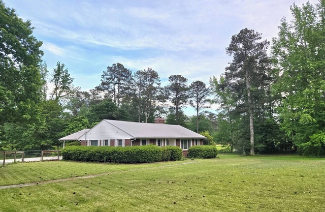 Tranquil Ranch Style Retreat w/ 2+ Acres of Land