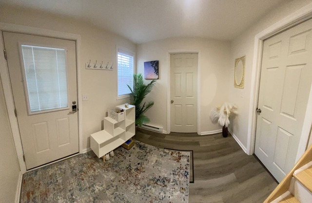 Tranquil Retreat - Comfort and Convenience.