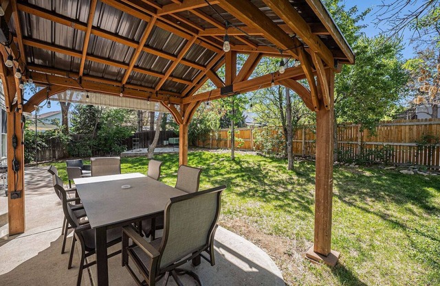 Tranquil Retreat | Sauna | Master Suite | Lrg Yard