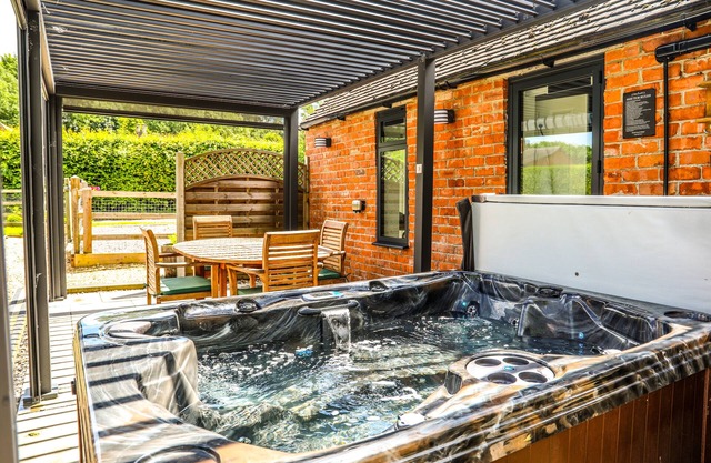 Tranquil Retreat with Private Hot Tub - Wharf Annex