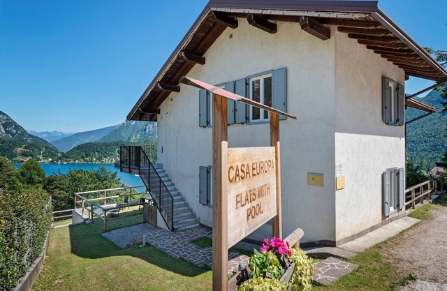 Ferienhaus in Ledro mit Terrasse