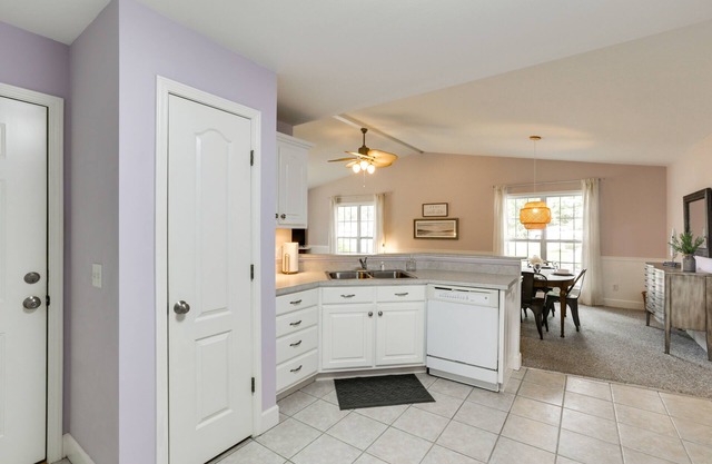 Tranquil Thomasville Retreat w/ Deck + Dining Area