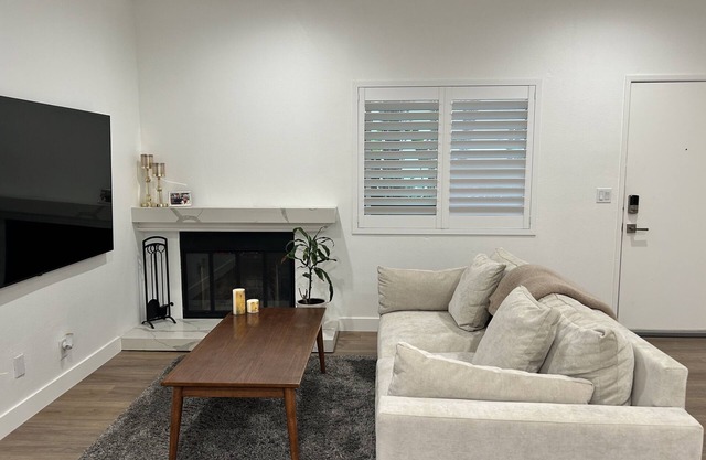 Tranquil 2-bedroom condo in Rancho Santa Margarita with AC, WiFi