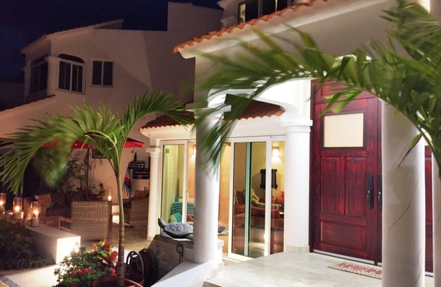 Neue Fotos ! Ruhe Boutique-Villa! Sauber! Familienspaß!
