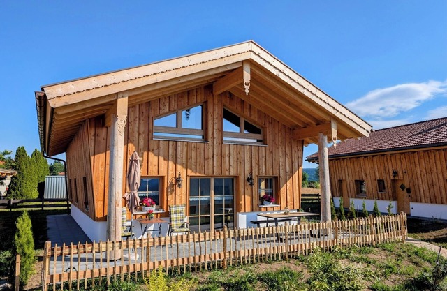 ⭐️⭐️⭐️⭐️⭐️Traum Chalet Wilde Möhre im Bayerischen Wald mit Kaminofen & Sauna.