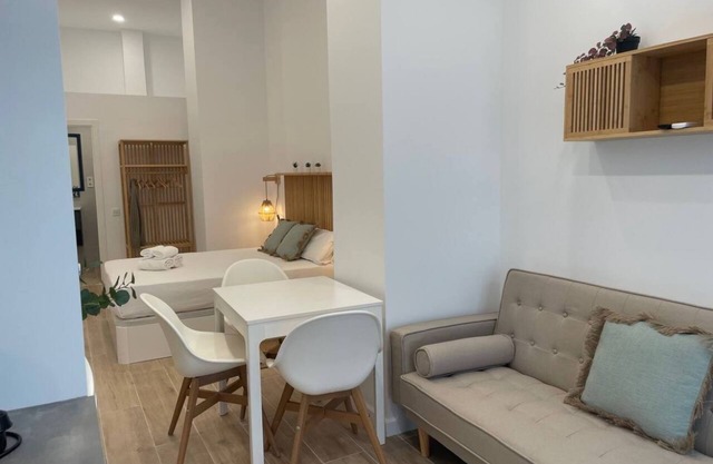 A (VA069.1) TH Cabanyal Loft 1