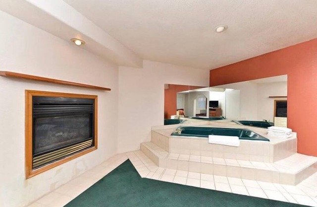 Travel Inn & Suite