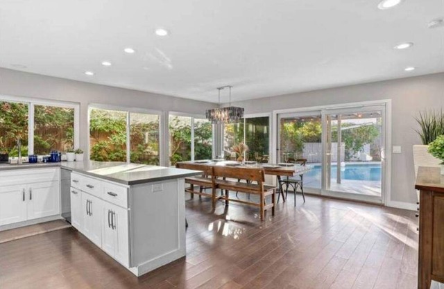 Traveler's Dream SD Pool Home Game Room
