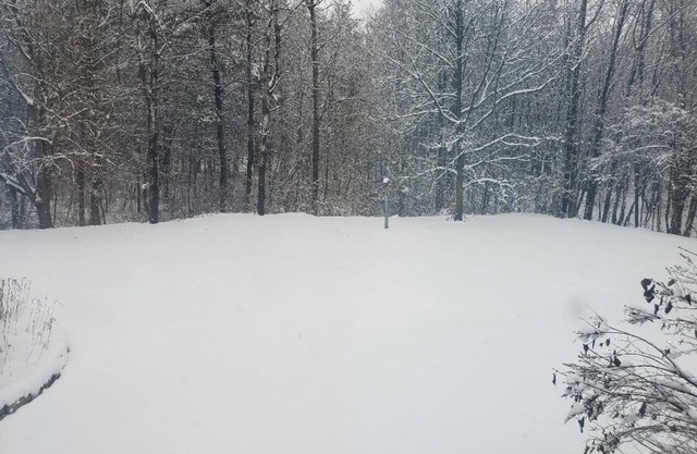 TRAVELING- 6 minutes from Aspirus Hospital and Downtown Wausau OR GRANITE PEAK