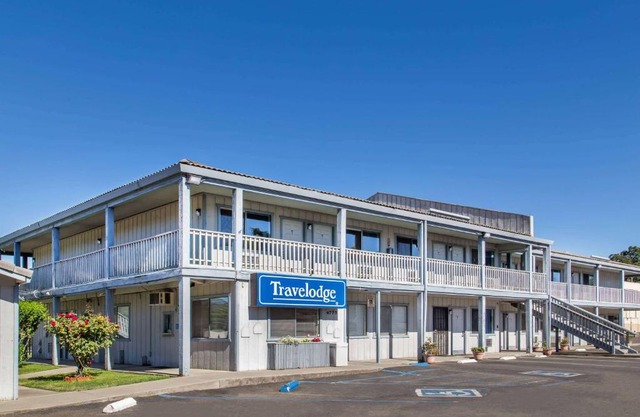 Travelodge by Wyndham Clearlake