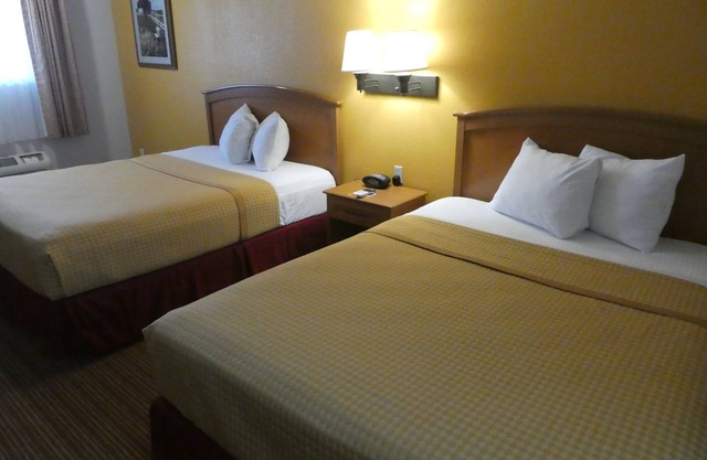 Travelodge by Wyndham Lemoore Near Naval Air Station