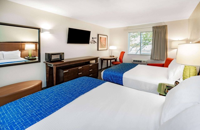 Travelodge by Wyndham Lovell/Bighorns