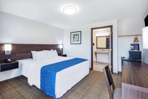 Travelodge by Wyndham Newport