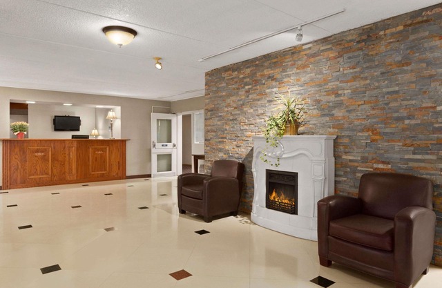 Travelodge by Wyndham Owen Sound
