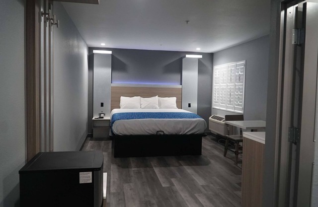 Travelodge by Wyndham Whittier