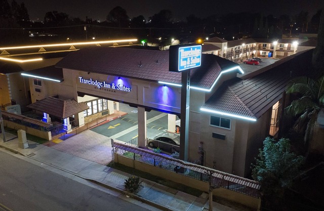 Travelodge Inn & Suites by Wyndham West Covina