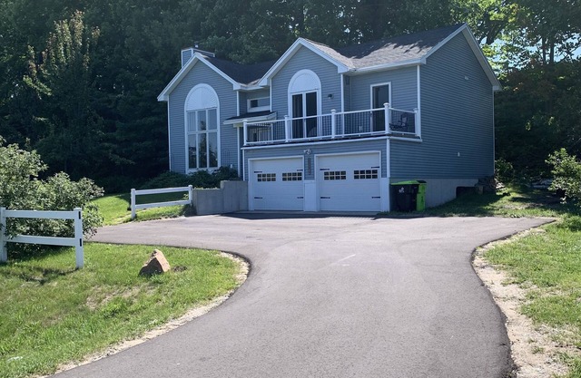 Traverse City Bay - Private Frontage on Lakefront