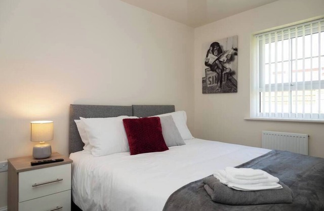 Treacle House by Our Home Short Stays