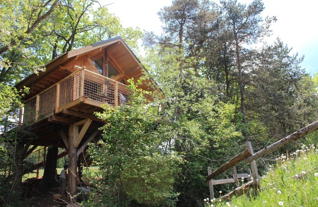 Baumhaus-Eigenes Badezimmer-Bergblick-La Cabane des Cerfs