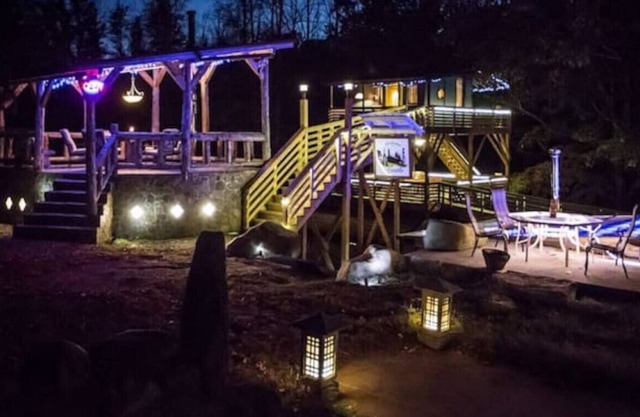 Tree House at White Lotus Eco Spa Retreat