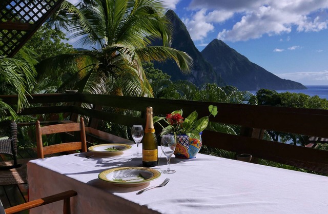 Baumhaus Hideaway Villa II - Millionen Dollar Piton und Meerblick