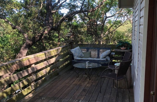 Treetop Cottage, 1BD / 1BA 2. Stock Wohnung - ruhig und abgelegen