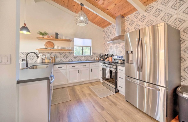 Trendy Digs w/Yard Games, Fire Pit & Grill!